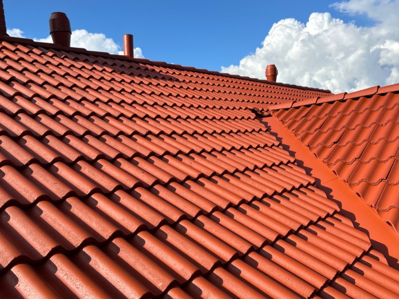 Onnistuneen kattopinnoituksen suunnittelu alkaa selvästi ennen varsinaista sesonkia